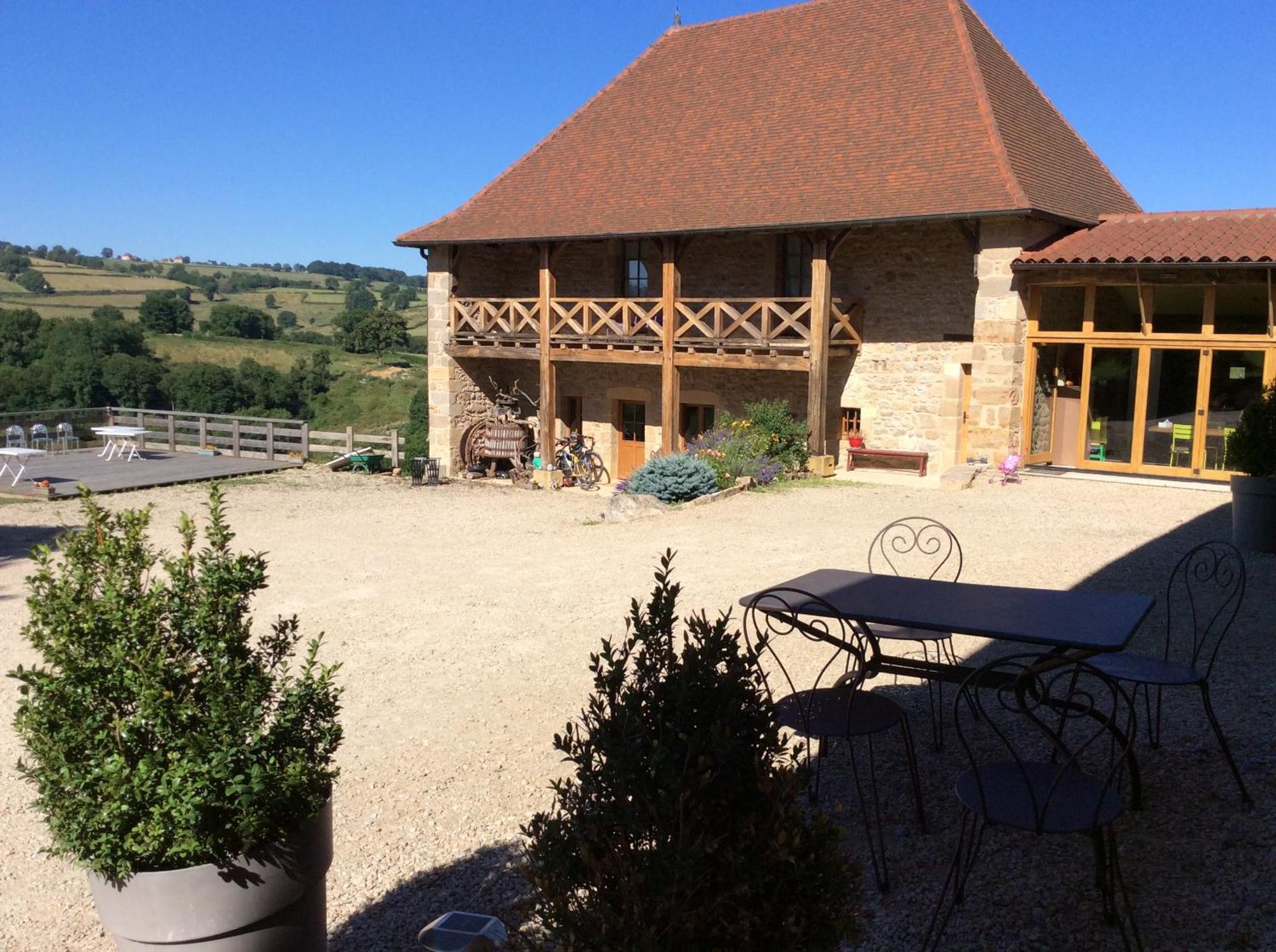 לינה וארוחת בוקר Saint-Christophe-en-Brionnais Domaine De Noyer מראה חיצוני תמונה