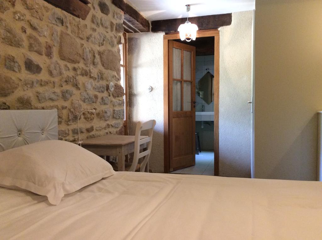 לינה וארוחת בוקר Saint-Christophe-en-Brionnais Domaine De Noyer חדר תמונה